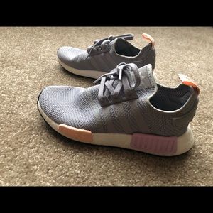 ❌❌sold❌❌❌ sold❌Adidas NMD R1 women’s grey size 7.5